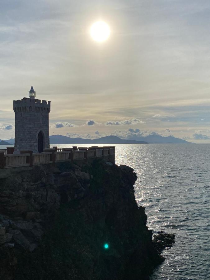 פיומבינו Appartamenti Tra Cielo E Mare מראה חיצוני תמונה